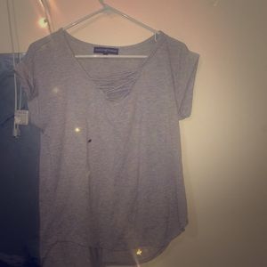 Gray tee shirt